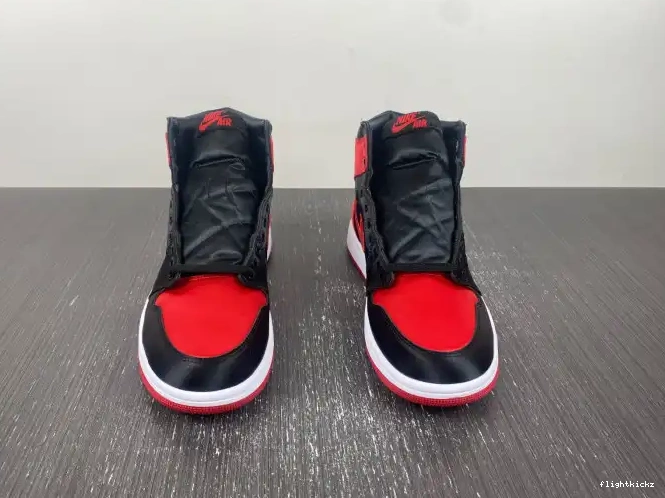 Jordan High FD4810-061 Bred WMNS Air 1 Satin OG 0511